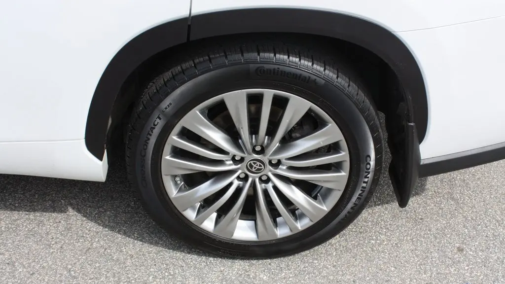 2022 Toyota Highlander Platinum