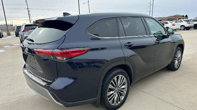 2020 Toyota Highlander Platinum