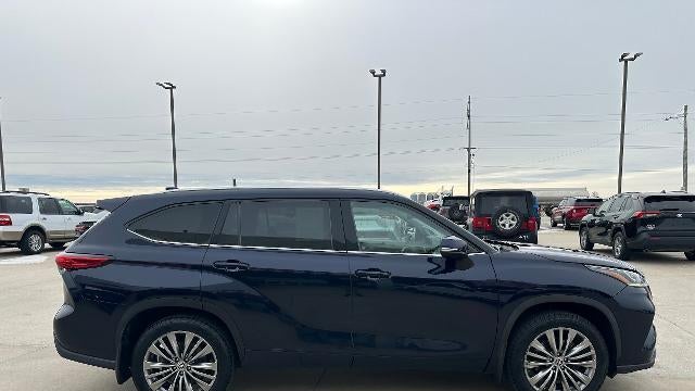 2020 Toyota Highlander Platinum