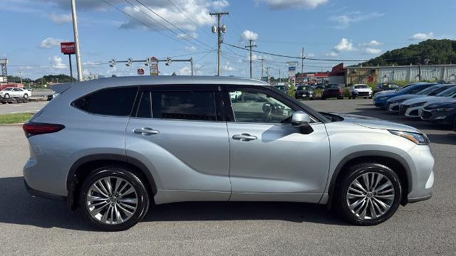 2020 Toyota Highlander Platinum
