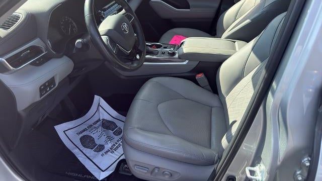 2020 Toyota Highlander Platinum