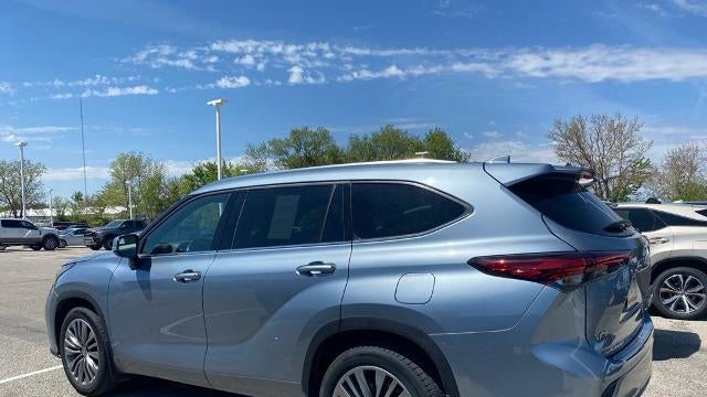2021 Toyota Highlander Platinum