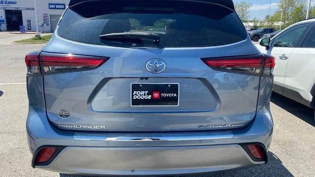 2021 Toyota Highlander Platinum