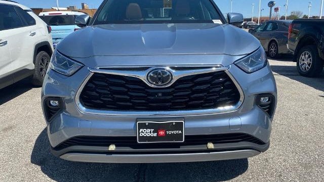 2021 Toyota Highlander Platinum