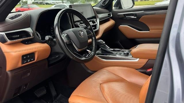 2021 Toyota Highlander Platinum