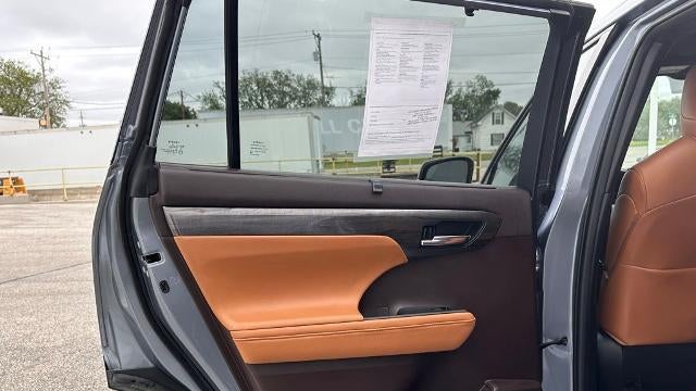 2021 Toyota Highlander Platinum