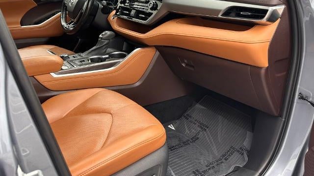 2021 Toyota Highlander Platinum