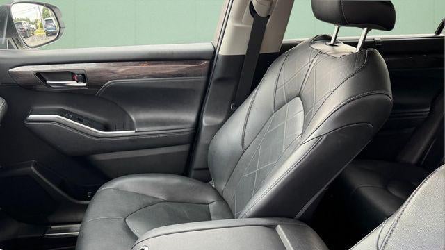 2021 Toyota Highlander Platinum