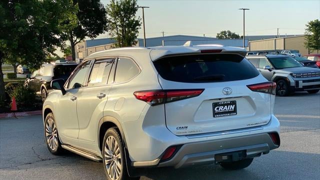 2022 Toyota Highlander Platinum