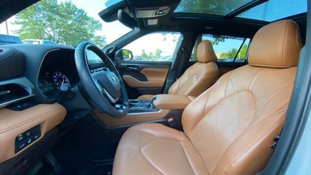 2022 Toyota Highlander Platinum