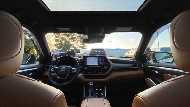 2022 Toyota Highlander Platinum