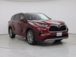 2021 Toyota Highlander with Ruby Flare Pearl Exterior