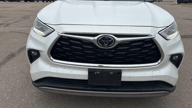 2022 Toyota Highlander Platinum