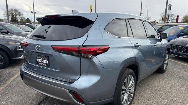 2021 Toyota Highlander Platinum
