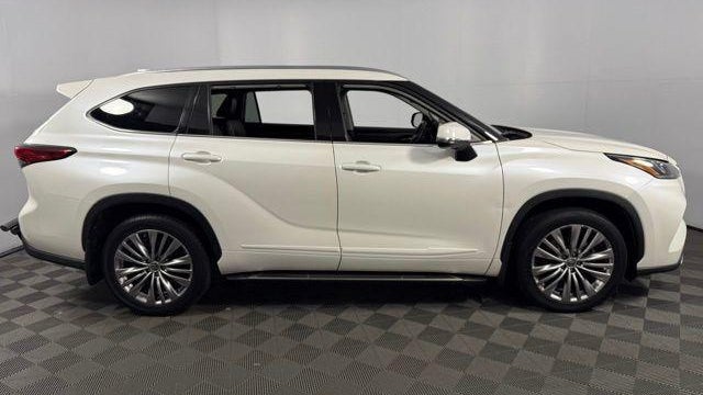 2020 Toyota Highlander Platinum