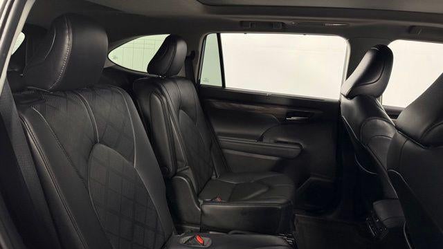 2020 Toyota Highlander Platinum