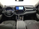 2021 Highlander Thumbnail 9
