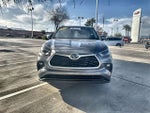 2022 Highlander Hybrid Thumbnail 2