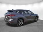 2021 Highlander Hybrid Thumbnail 4