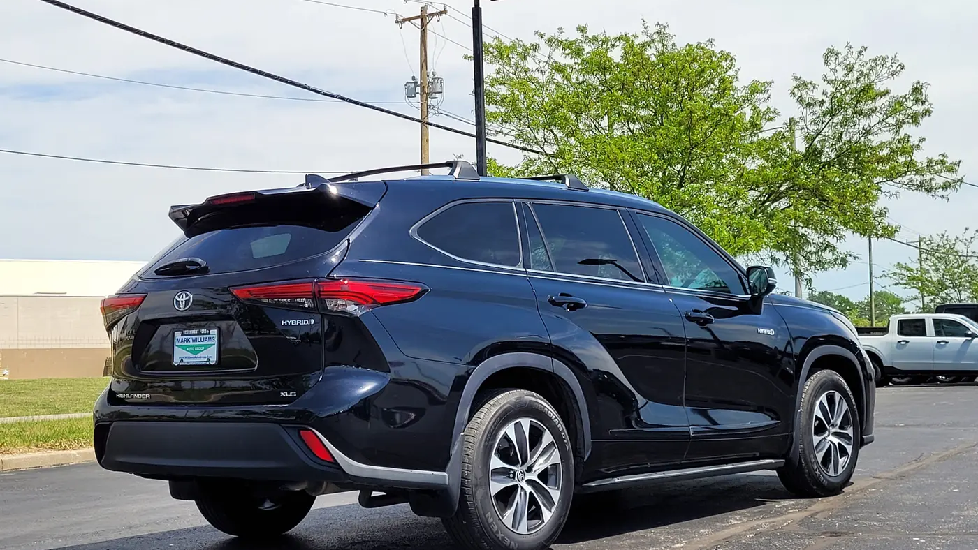 2021 Toyota Highlander Hybrid XLE