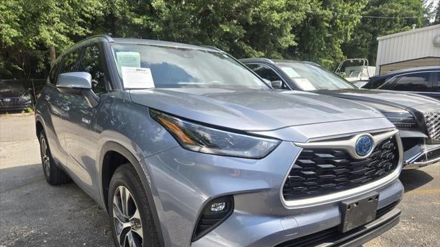 Preowned 2021 Toyota Highlander Hybrid XLE for Sale
