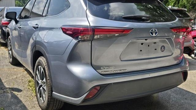 2021 Toyota Highlander Hybrid XLE