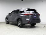 2022 Highlander Hybrid Thumbnail 2