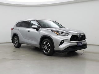 2020 Toyota Highlander Hybrid with Celestial Silver Metallic Exterior