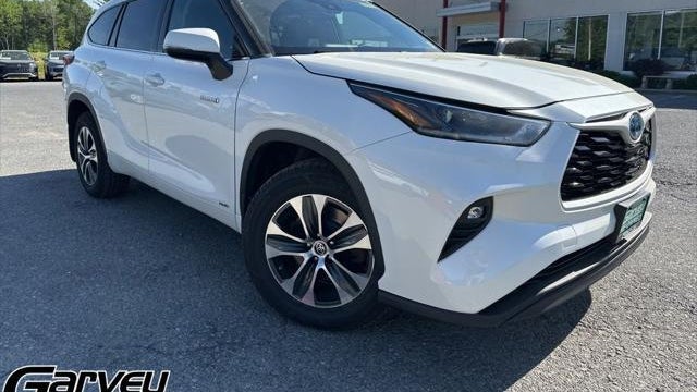 Preowned 2021 Toyota Highlander Hybrid XLE for Sale