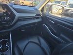 2020 Highlander Hybrid Thumbnail 24