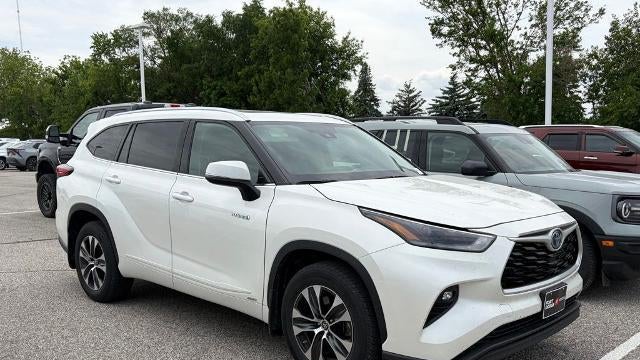 2021 Toyota Highlander Hybrid XLE