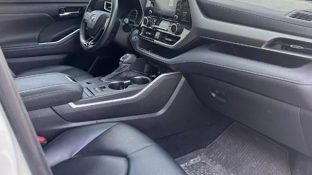 2021 Toyota Highlander Hybrid XLE