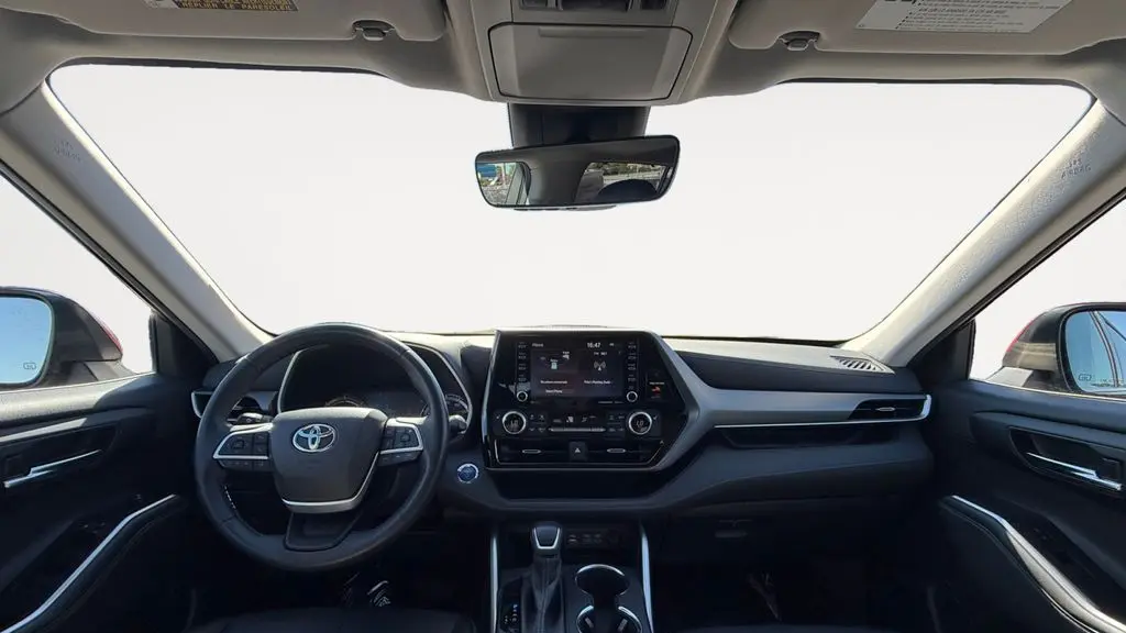 2022 Toyota Highlander Hybrid XLE
