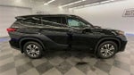 2022 Highlander Hybrid Thumbnail 9