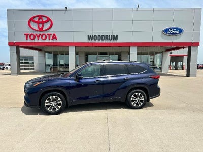 2022 Toyota Highlander Hybrid AWD XLE 4DR SUV