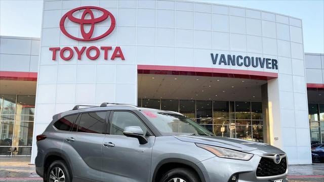 Preowned 2021 Toyota Highlander Hybrid XLE for Sale