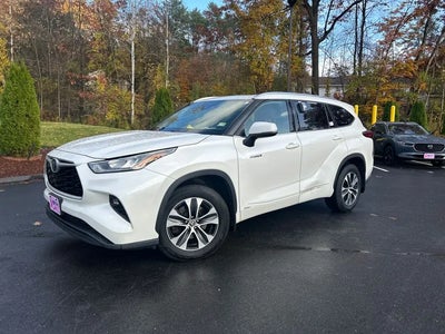 2020 Toyota Highlander Hybrid AWD XLE 4DR SUV