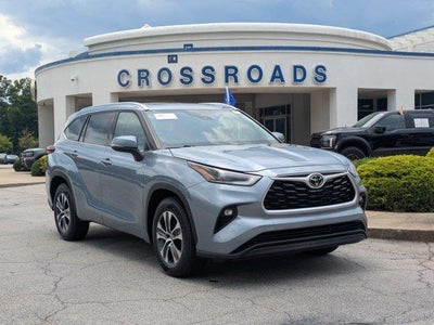 2021 Toyota Highlander XLE 4DR SUV