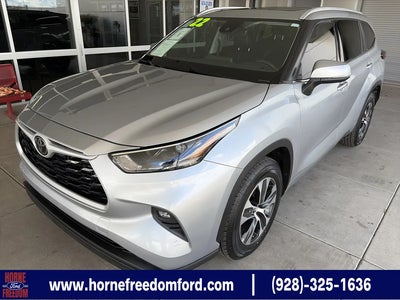 2022 Toyota Highlander XLE 4DR SUV