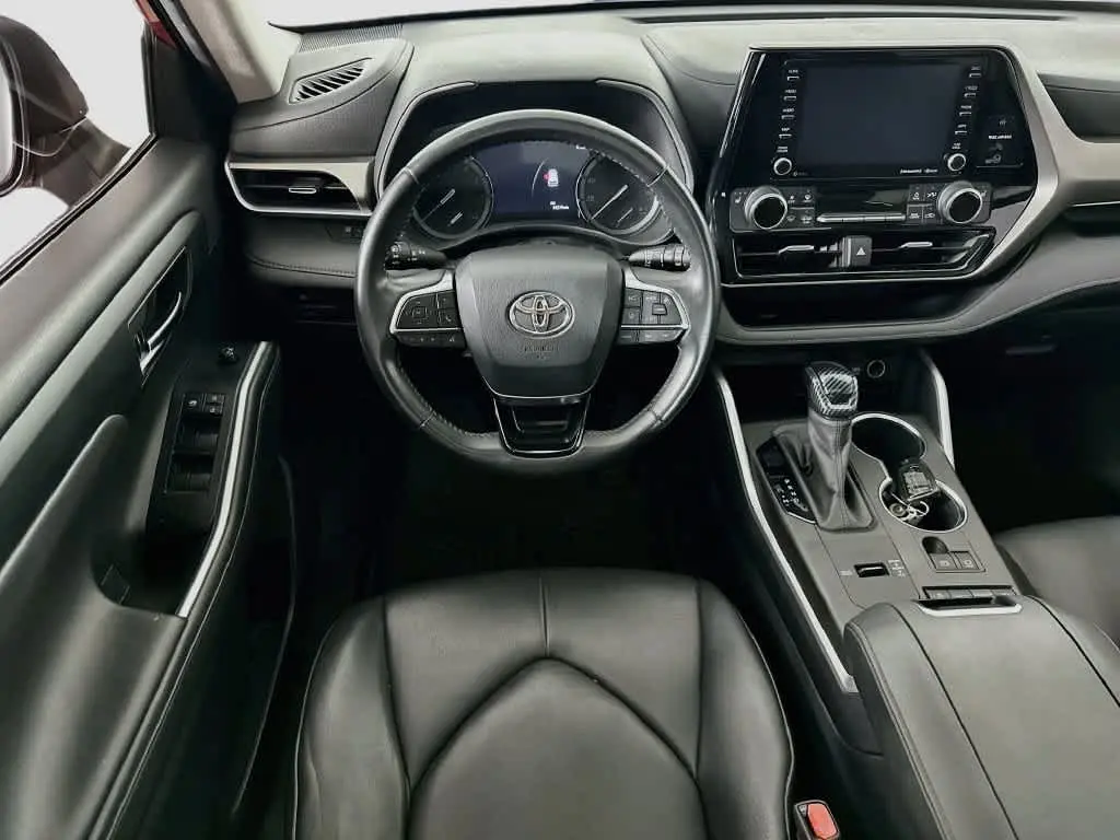 2020 Toyota Highlander - $27,072