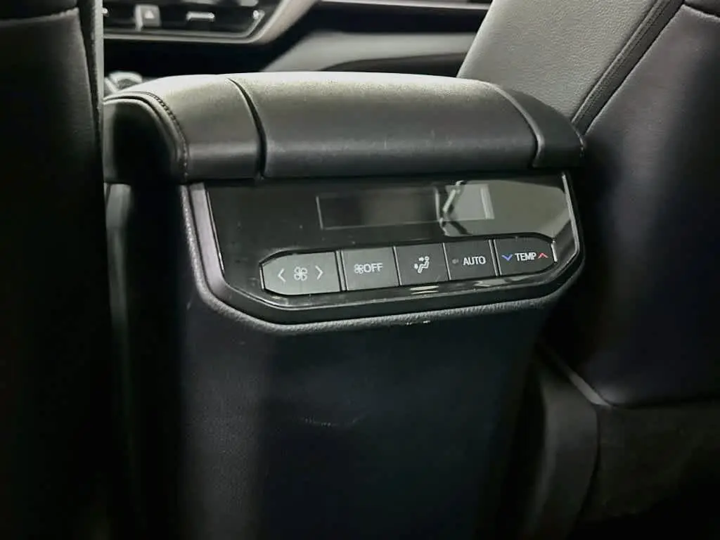 2020 Toyota Highlander - $27,072