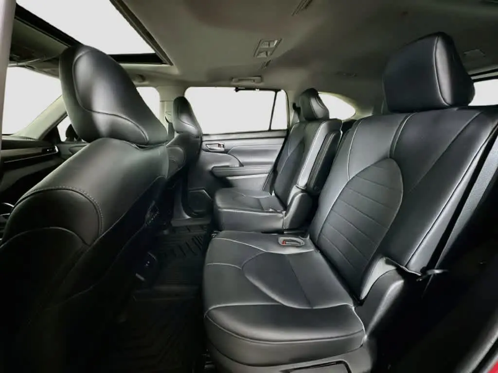 2020 Toyota Highlander - $27,072