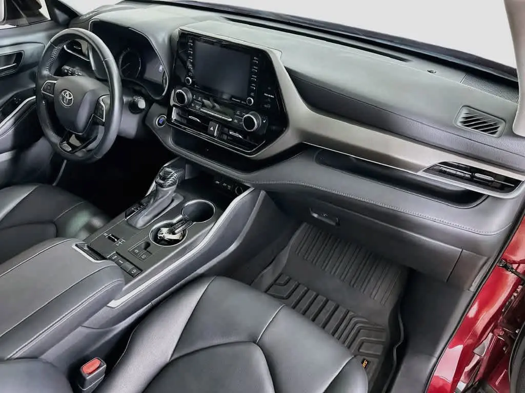 2020 Toyota Highlander - $27,072