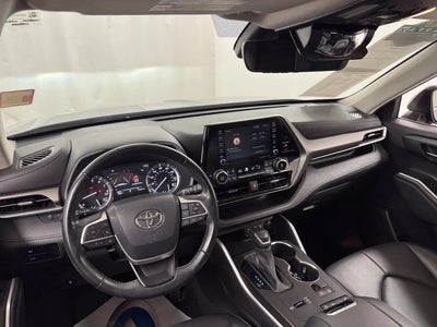 2022 Toyota Highlander XLE 4DR SUV