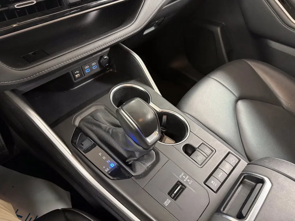 2022 Toyota Highlander - $29,975