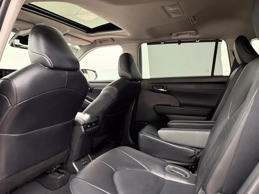2022 Toyota Highlander - $29,975