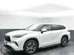 2022 Highlander Thumbnail 4
