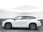 2022 Highlander Thumbnail 5
