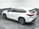 2022 Highlander Thumbnail 23
