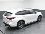 2022 Highlander Thumbnail 24